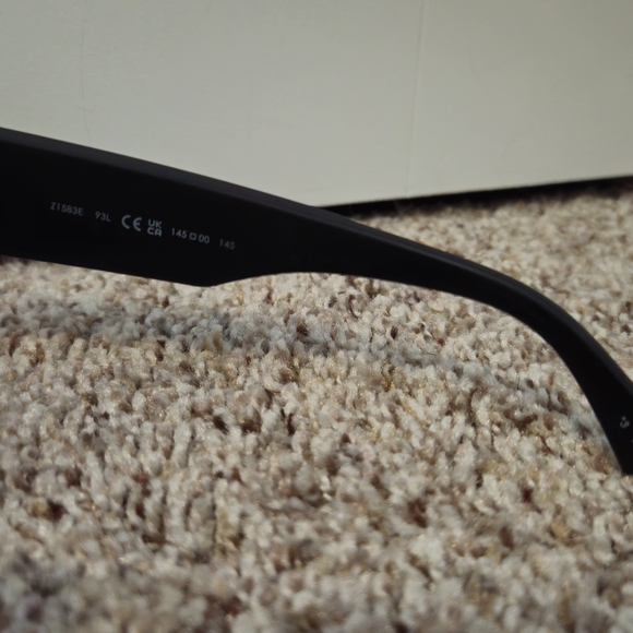 Louis Vuitton Waimea L Sunglasses - Picture 5 of 8